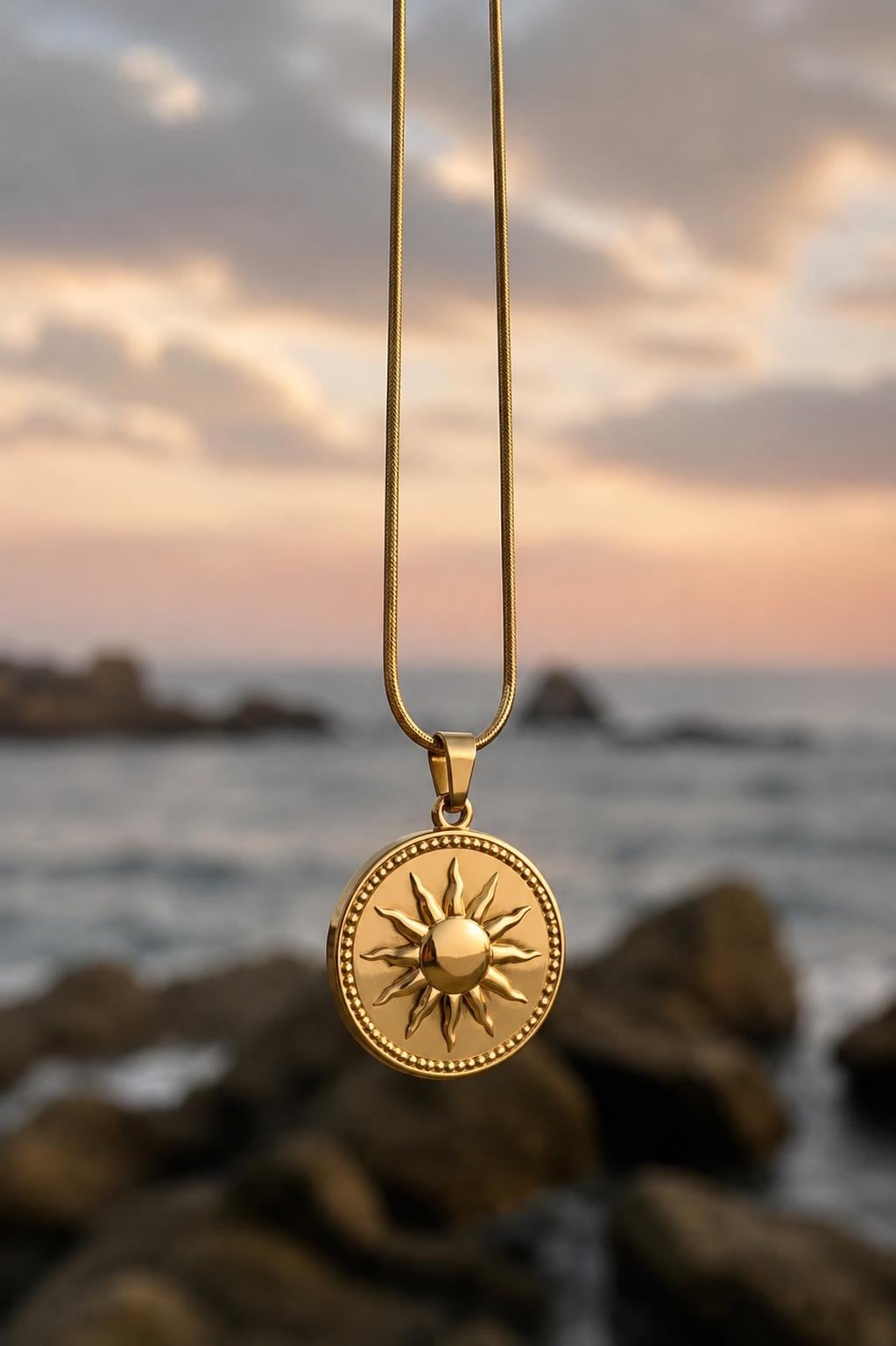 Sun coin Medallion Pendant 14K Solid Gold Sun Pendant Celestial Coin Necklace Minimalist Gold Medallion Handmade Fine Jewelry
